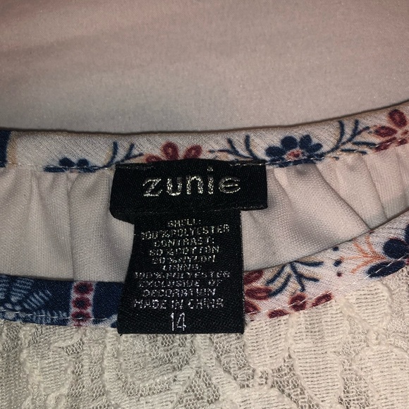 Patterned Dress - Picture 3 of 3